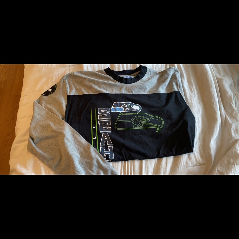 Men’s Seahawks shirts